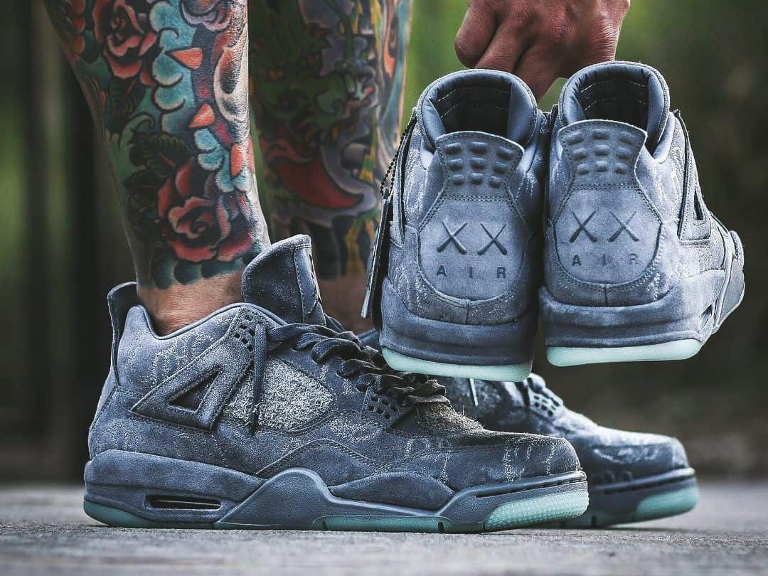 aj4 kaws