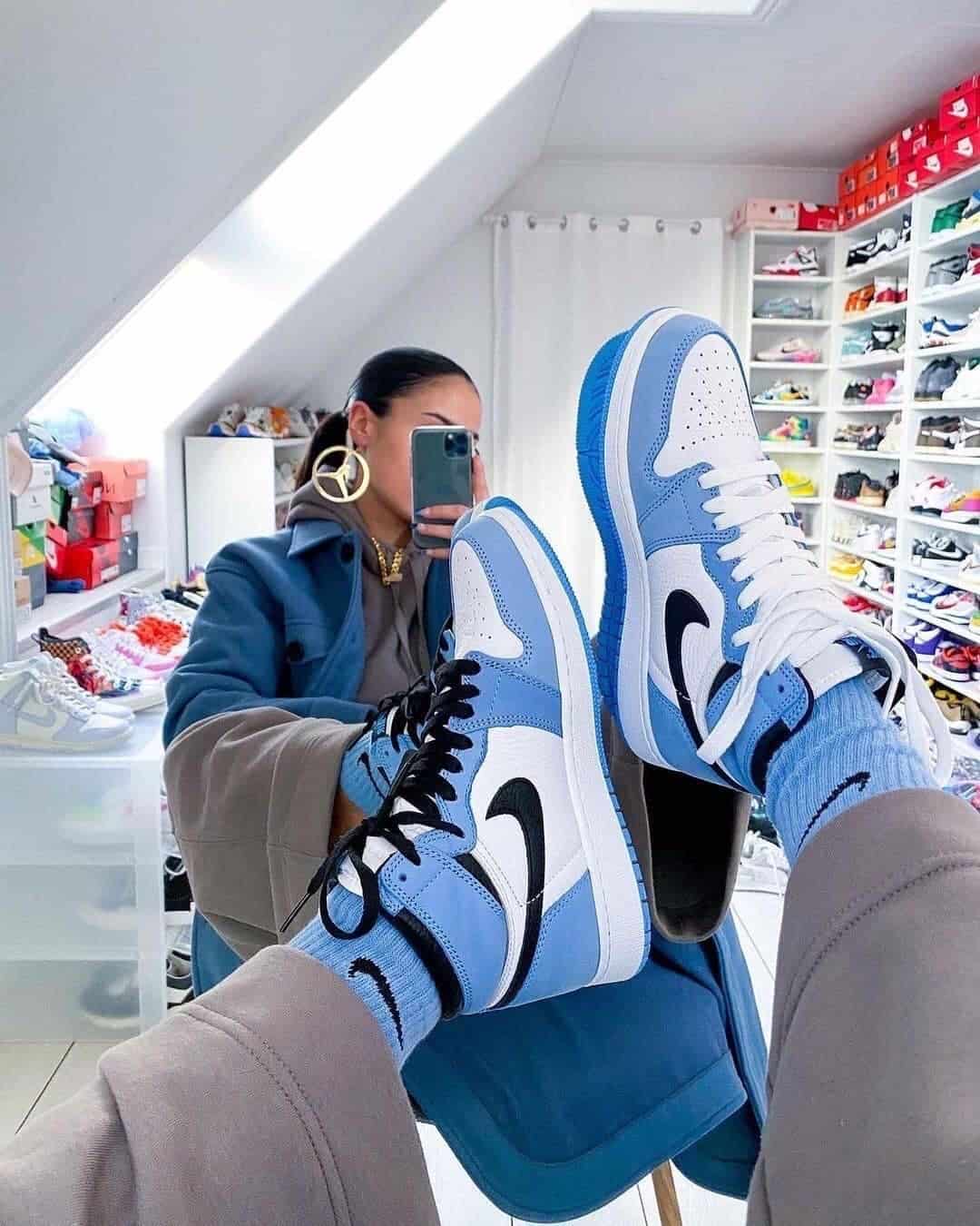 blue air jordan 1 unc