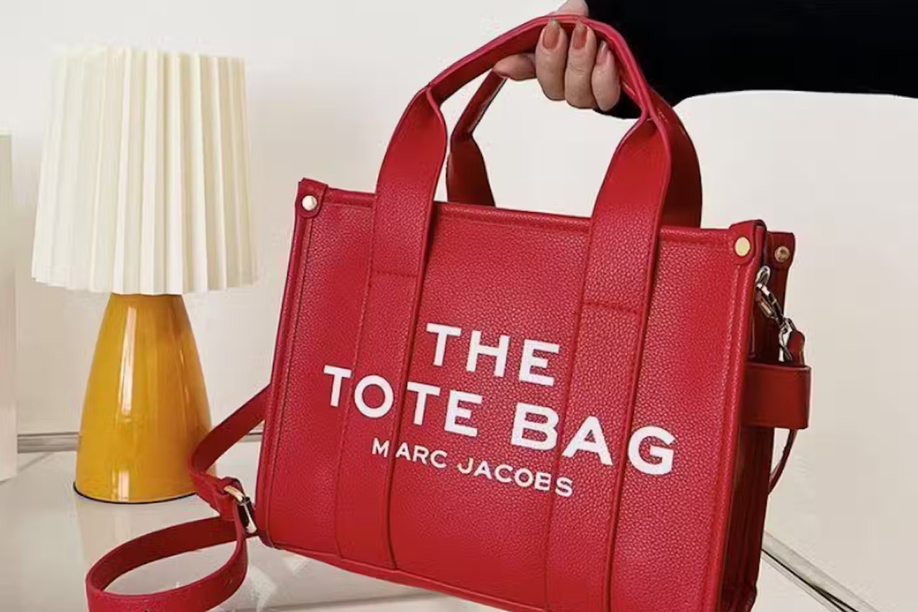 Marc Jacobs The Tote Bag In Red
