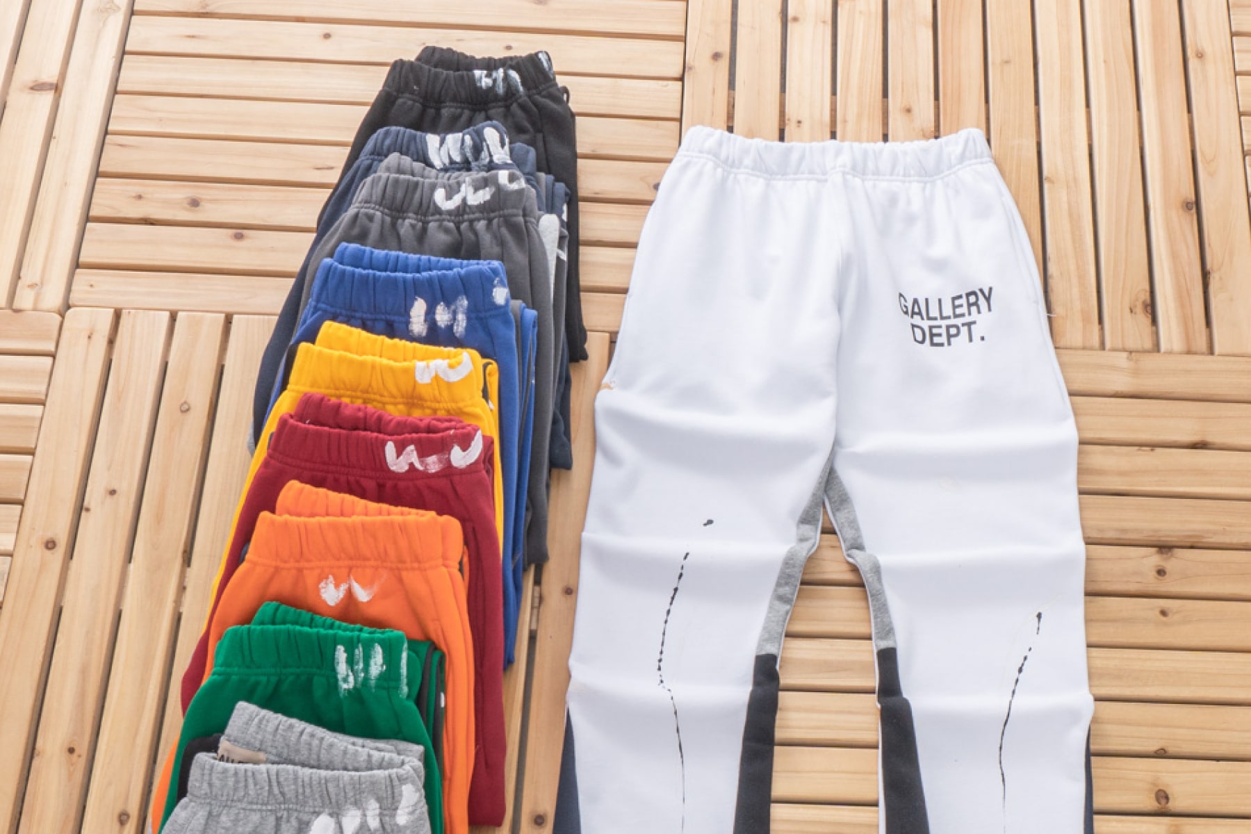 GALLERY DEPT. Logo Flared Cotton Sweatpants in Black for Men
